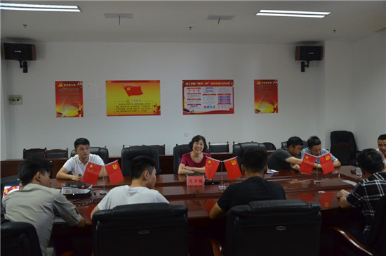 “傳承紅色基因、弘揚八一精神”--城投集團召開退伍軍人座談會