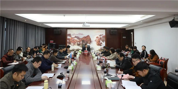 城投集團召開黨委理論學(xué)習(xí)中心組（擴大）會議