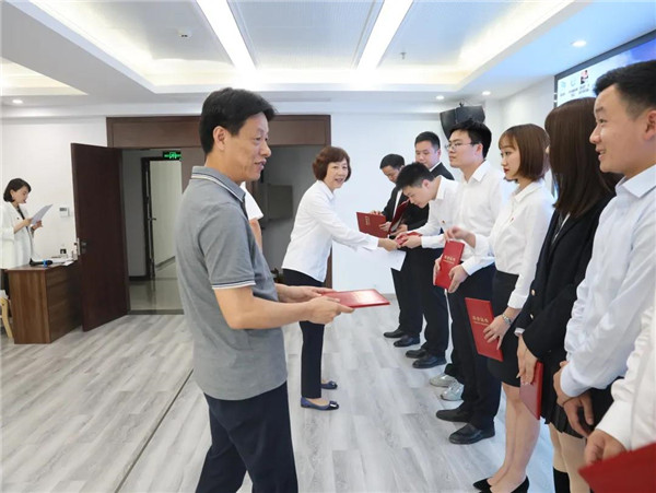 城投集團(tuán)舉辦“展現(xiàn)青年風(fēng)采，奉獻(xiàn)青春力量”主題演講比賽