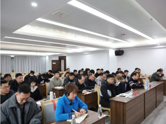 市城投集團(tuán)召開違規(guī)套取資金問題專項(xiàng)整治暨國有、集體資產(chǎn)違規(guī)轉(zhuǎn)租問題專項(xiàng)治理工作推進(jìn)會(huì)